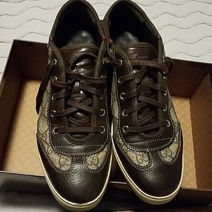 Womens Gucci sneakers